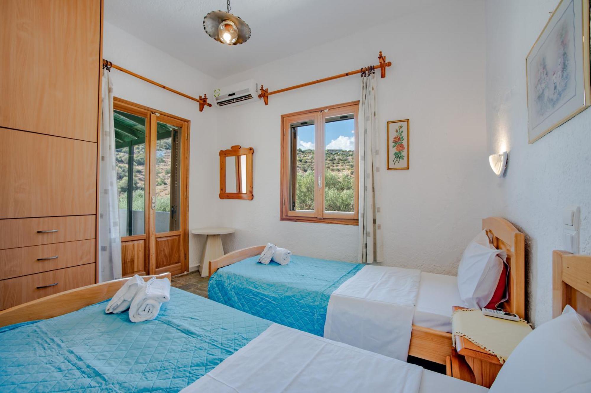 Athina Apartment *