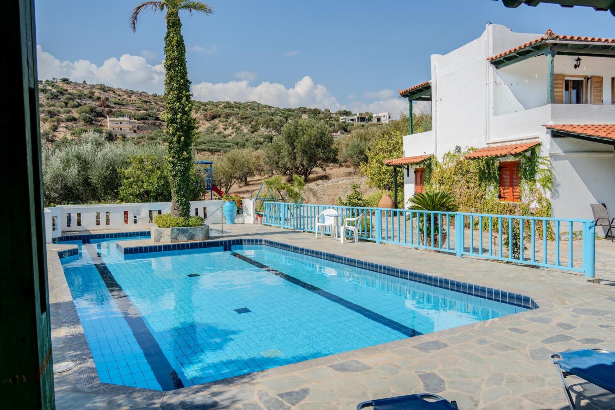 Appartement Athina Istron